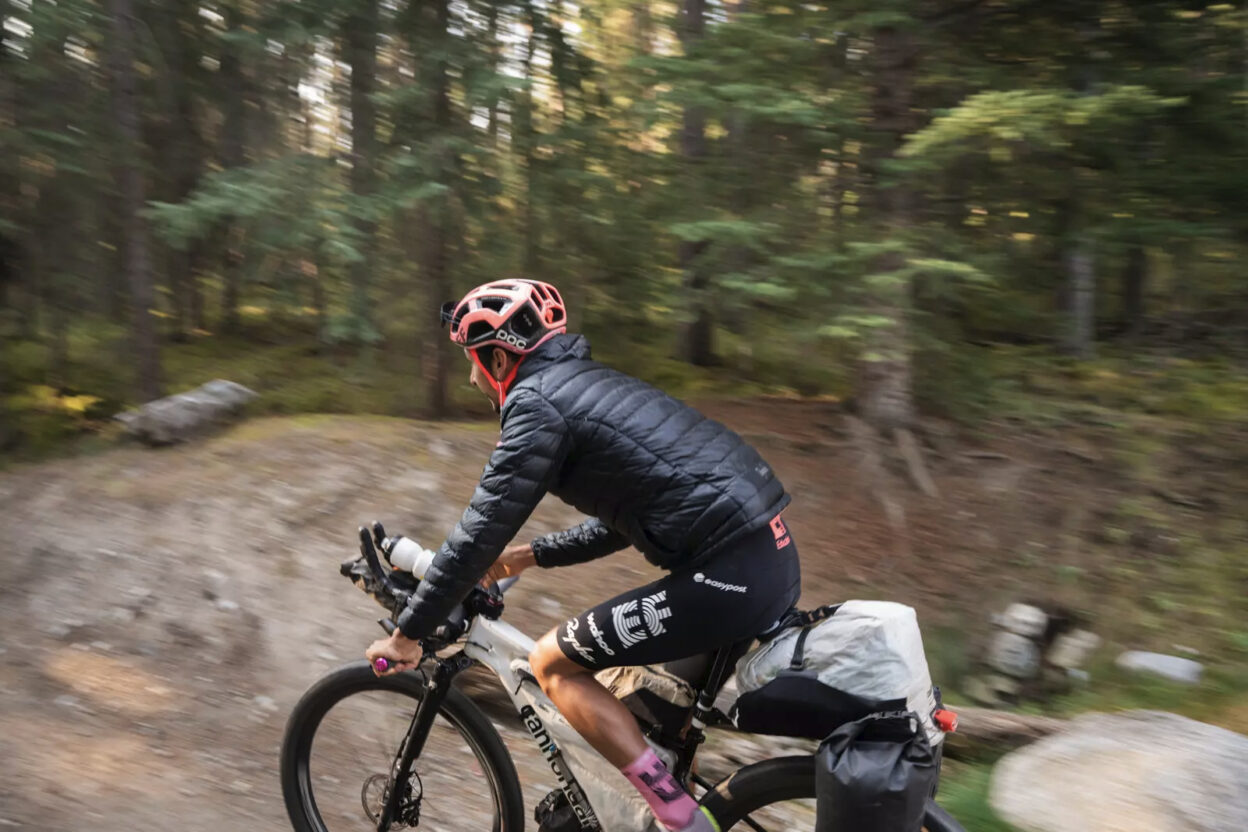 Pour sa tentative de record sur cette Great Divide, Lachlan Morton pédale sur un Cannondale Scalpel HT Hi-MOD Ultimate